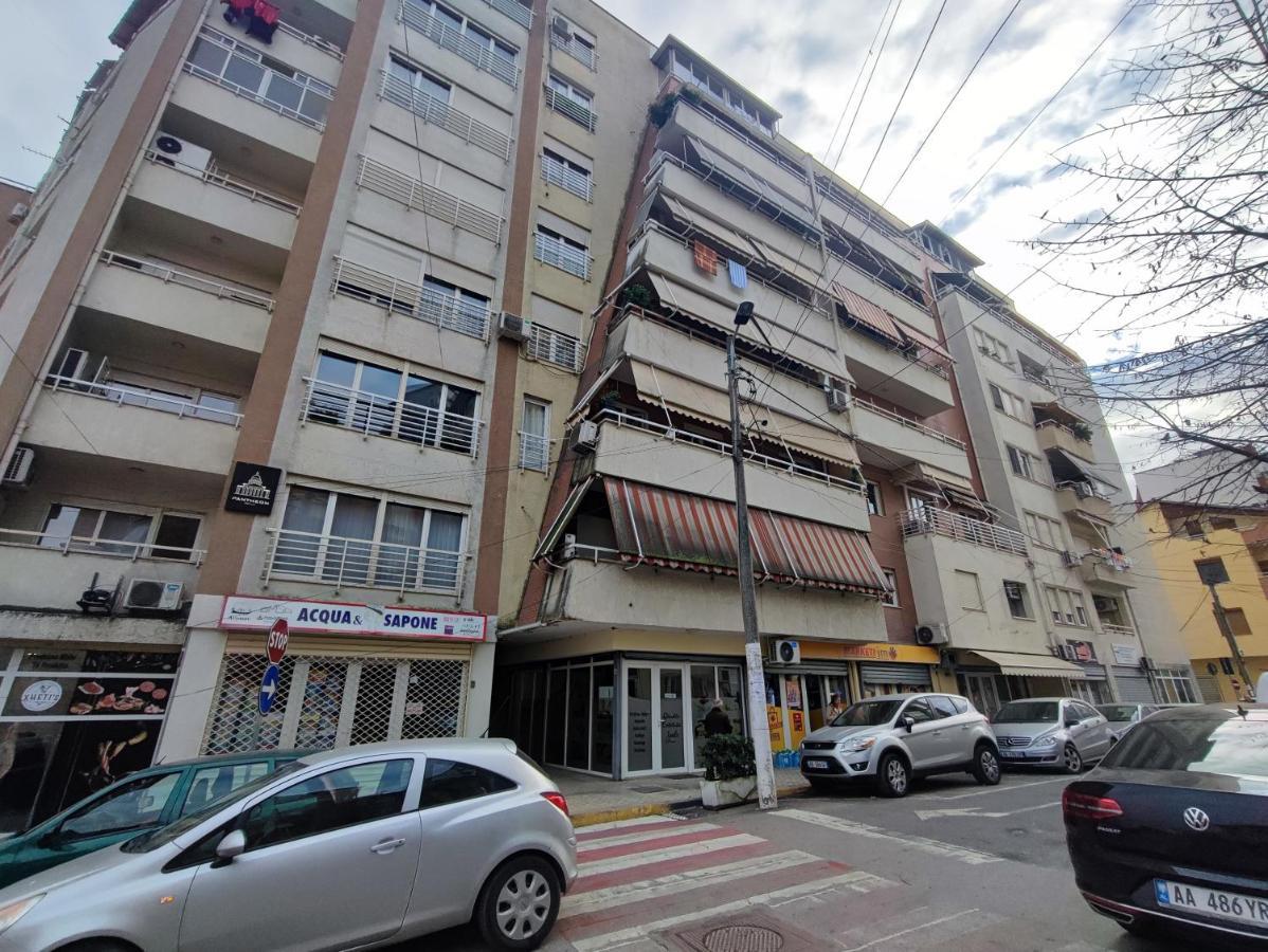 Tirana New Bazaar-Apartment 2 Buitenkant foto