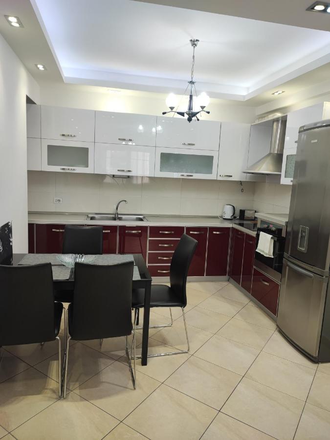Tirana New Bazaar-Apartment 2 Buitenkant foto